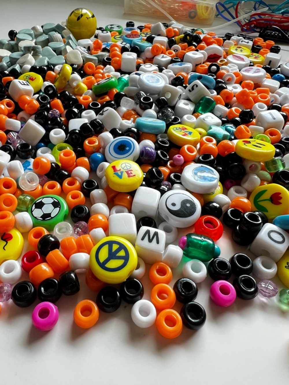 90’s Colorful Bead Confetti, Over 1000+ Beads